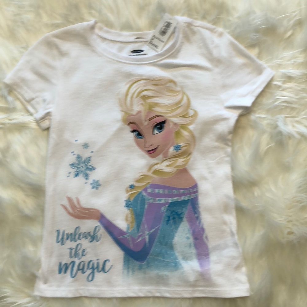 Old Navy| Elsa t Shirt 👚 |Unleash the Magic| NWT